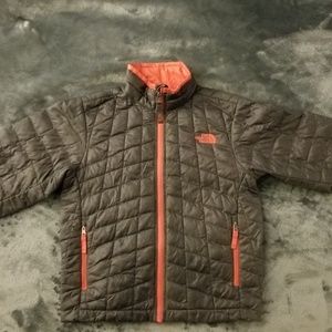 Gently used Boys Youth North face quilted coat